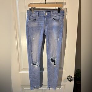 American Eagle Skinny Destroyed Jean / Size 8